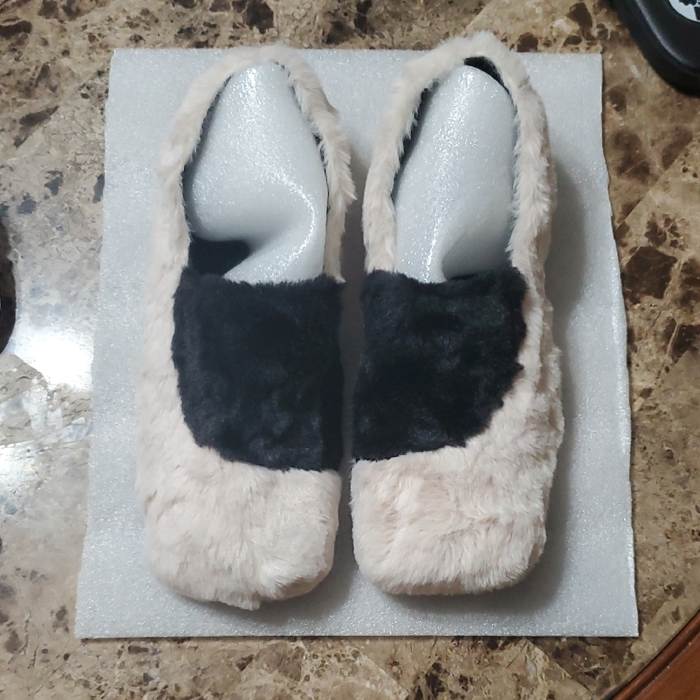 Vinienne Hu Cozy Faux Fur Shoes - Black and Cream